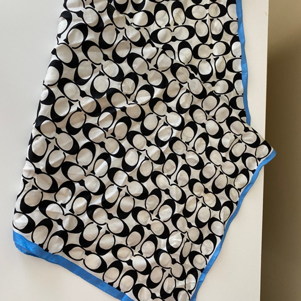 Coach scarf